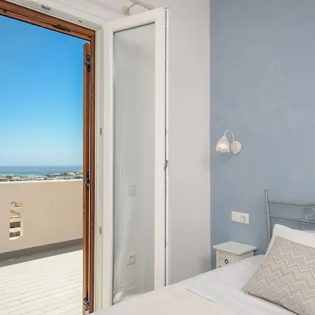 Naxos Luxury *