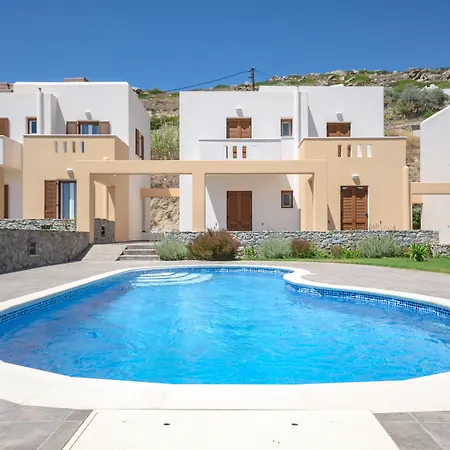 Naxos Luxury
