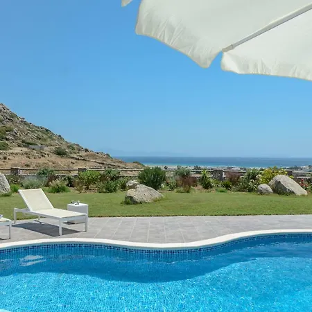 Naxos Luxury *