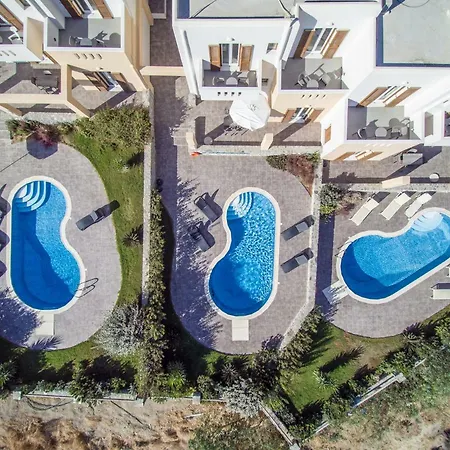 Naxos Luxury