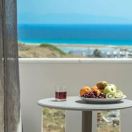 Naxos Luxury *